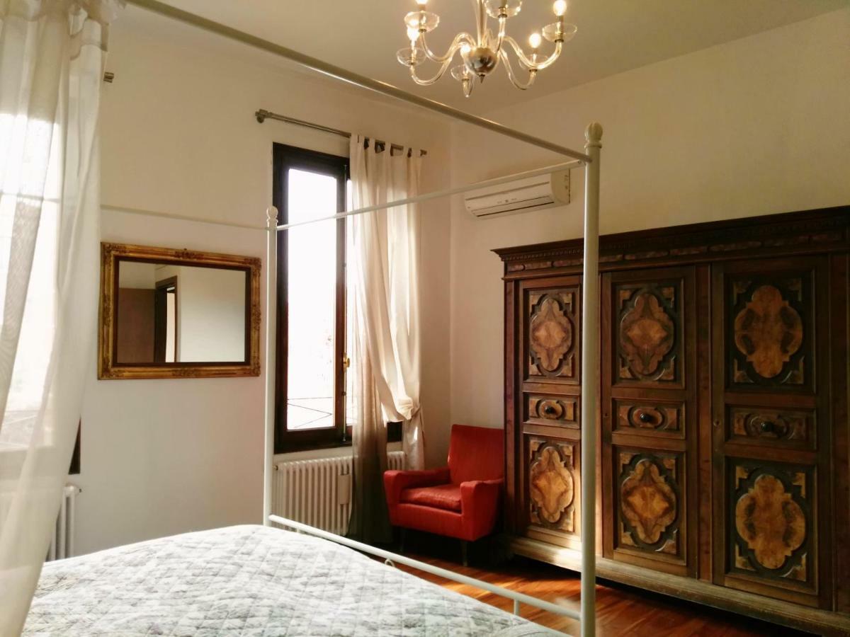 Ponte San Lorenzo Apartment เวนิส ภายนอก รูปภาพ